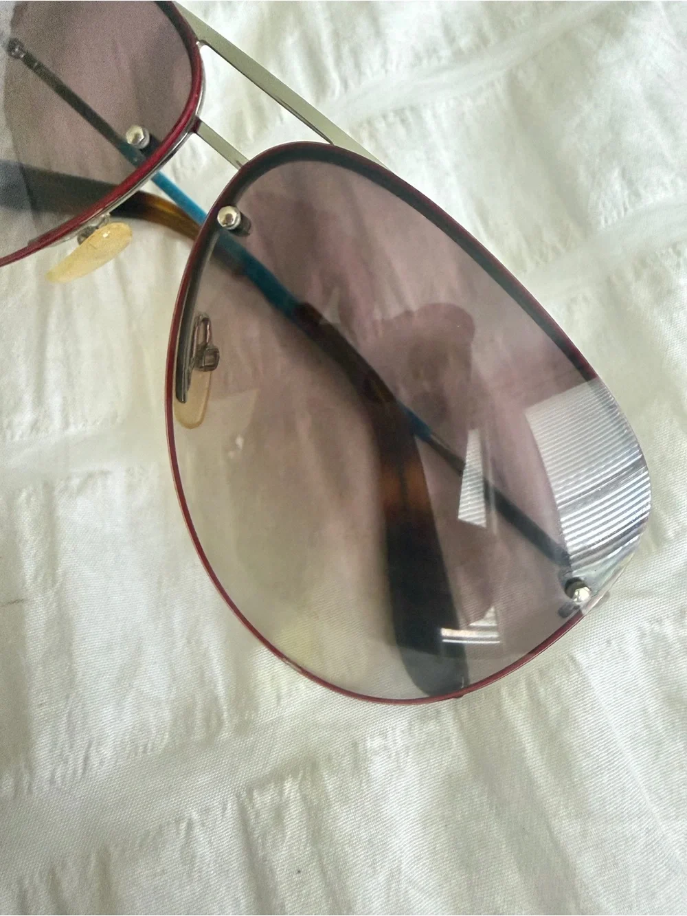 Marc Jacob Aviator Sunglasses in Red Frame Gradient Lenses